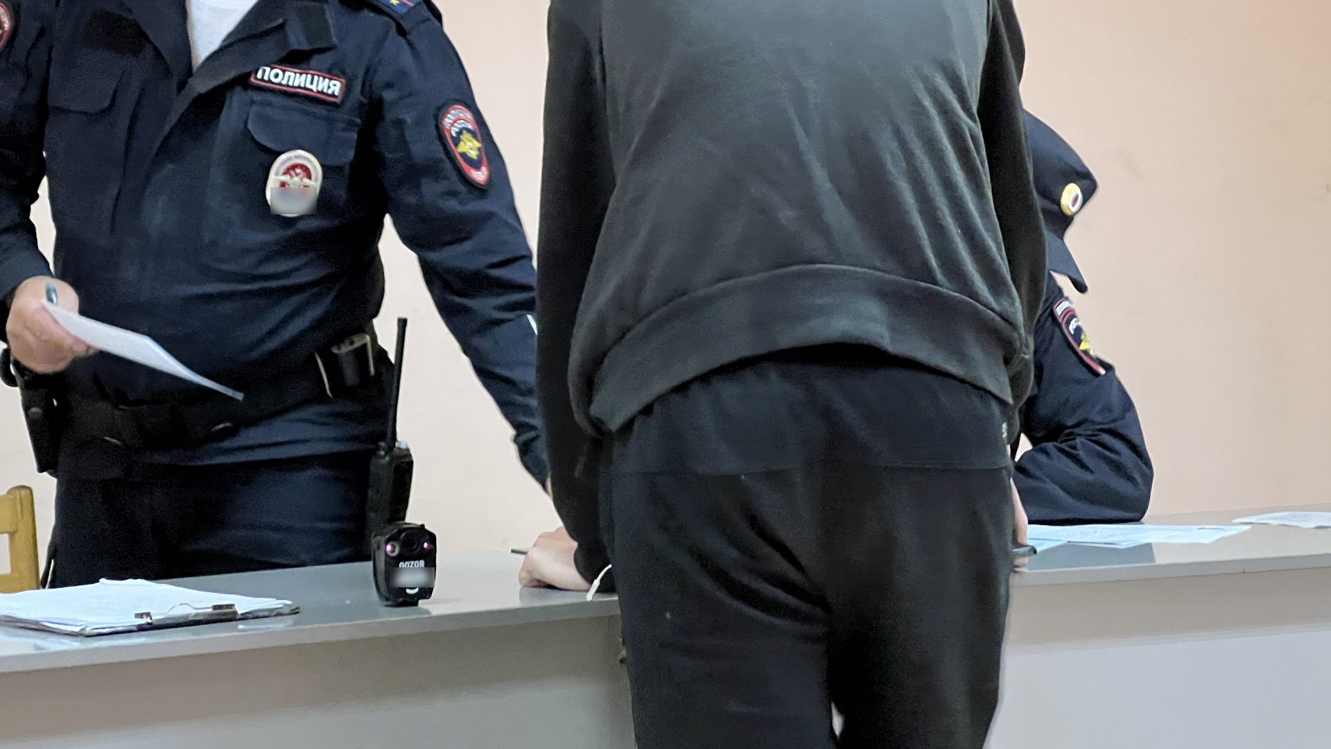 В Нижегородской области поймали курьера, который обманул пенсионера и мошенников