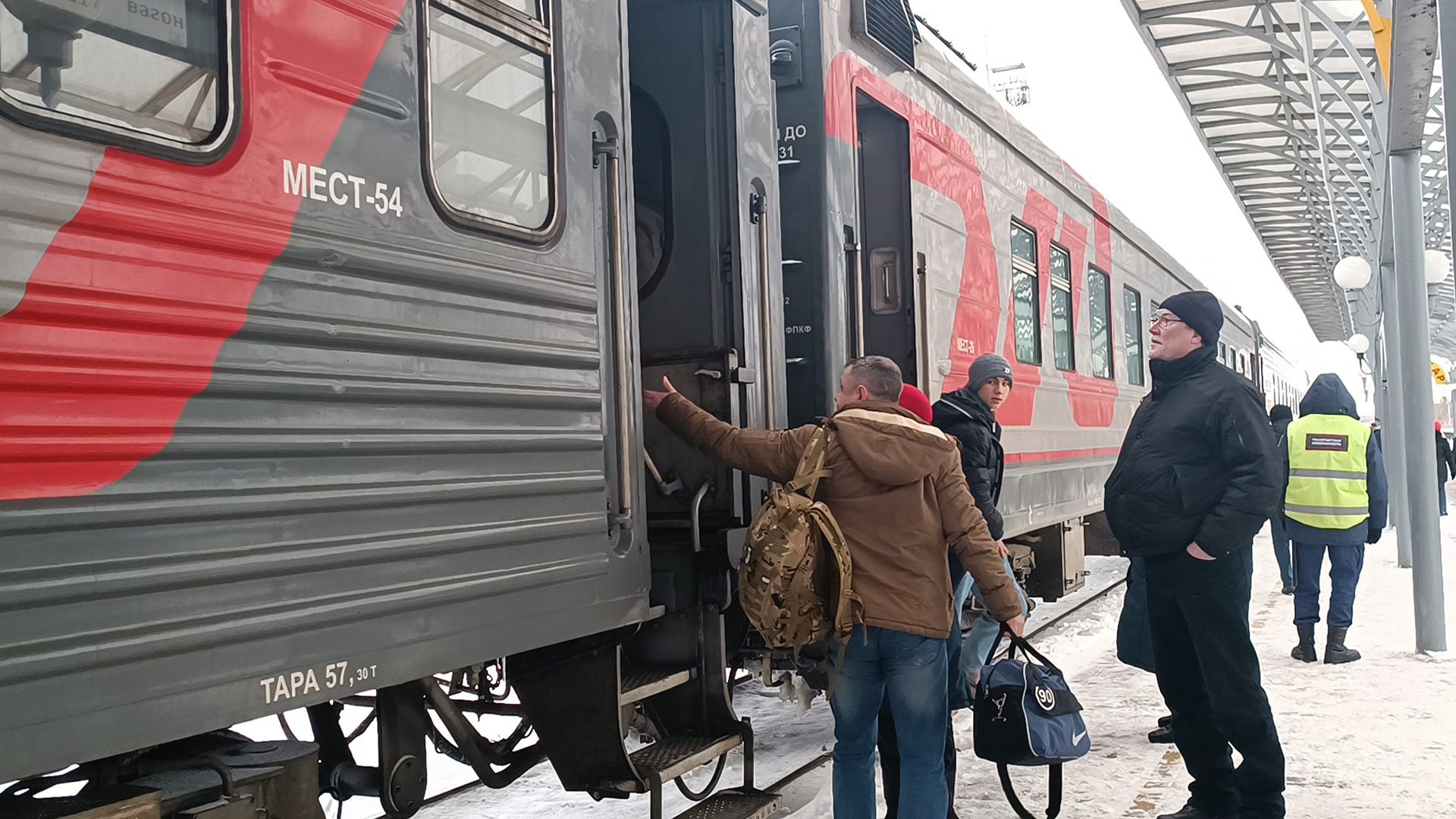 Люди в ступоре: в поездах отныне ввели жесткий запрет - что нужно знать пассажирам РЖД