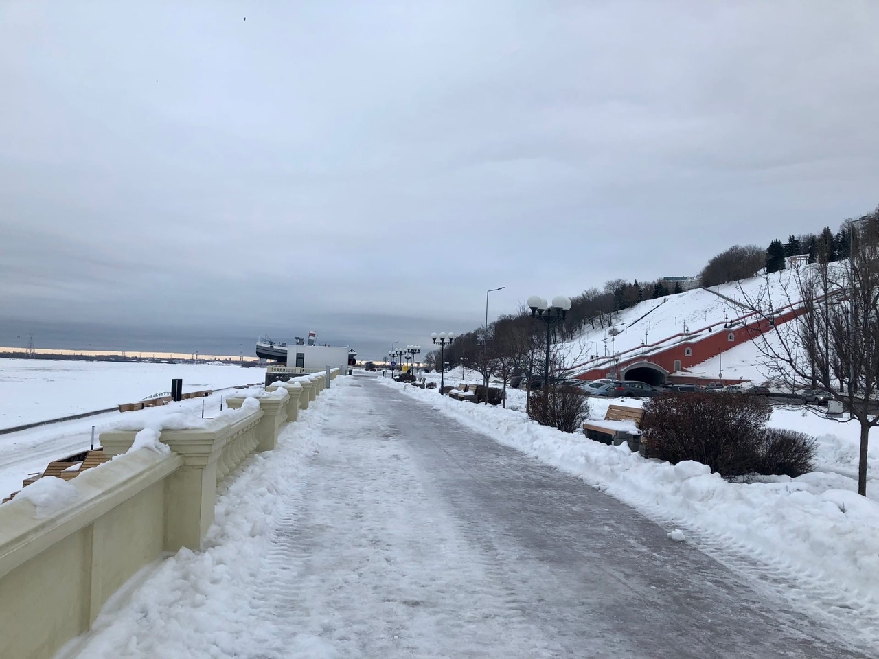 Нижегородские энергетики ввели режим повышенной готовности из-за погоды