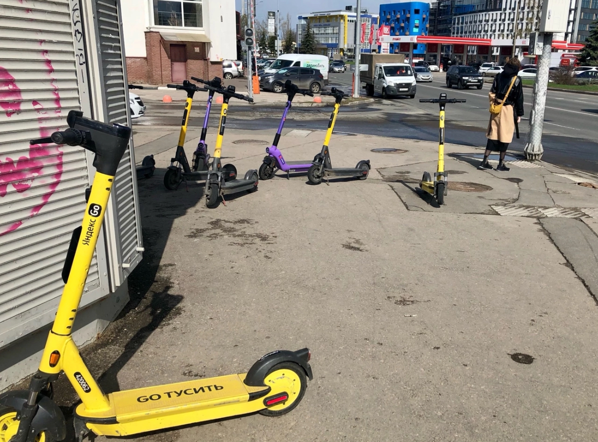 В Нижнем Новгороде начали расследование ДТП с самокатчиком, который сбил ребенка