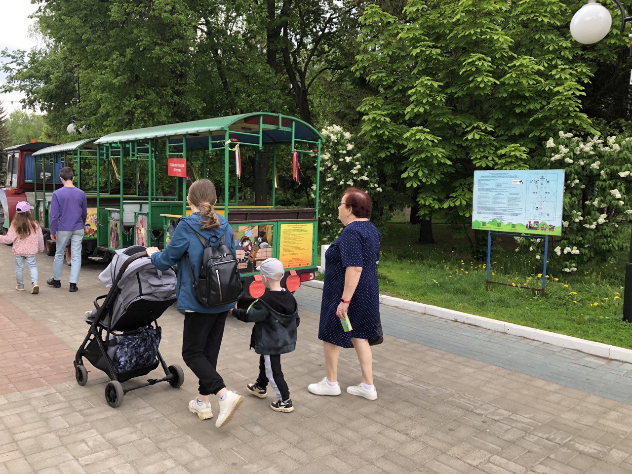ВТБ и Туту рассказали, куда этим летом поедут семьи с детьми и сколько они потратят