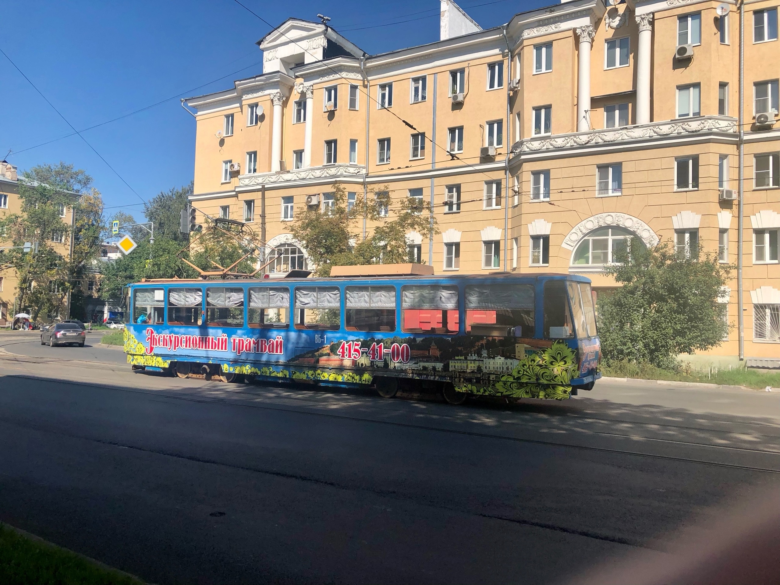 В центре Нижнего Новгорода на неизвестный срок перекрыли несколько участков дорог из-за ремонта трамвайных путей