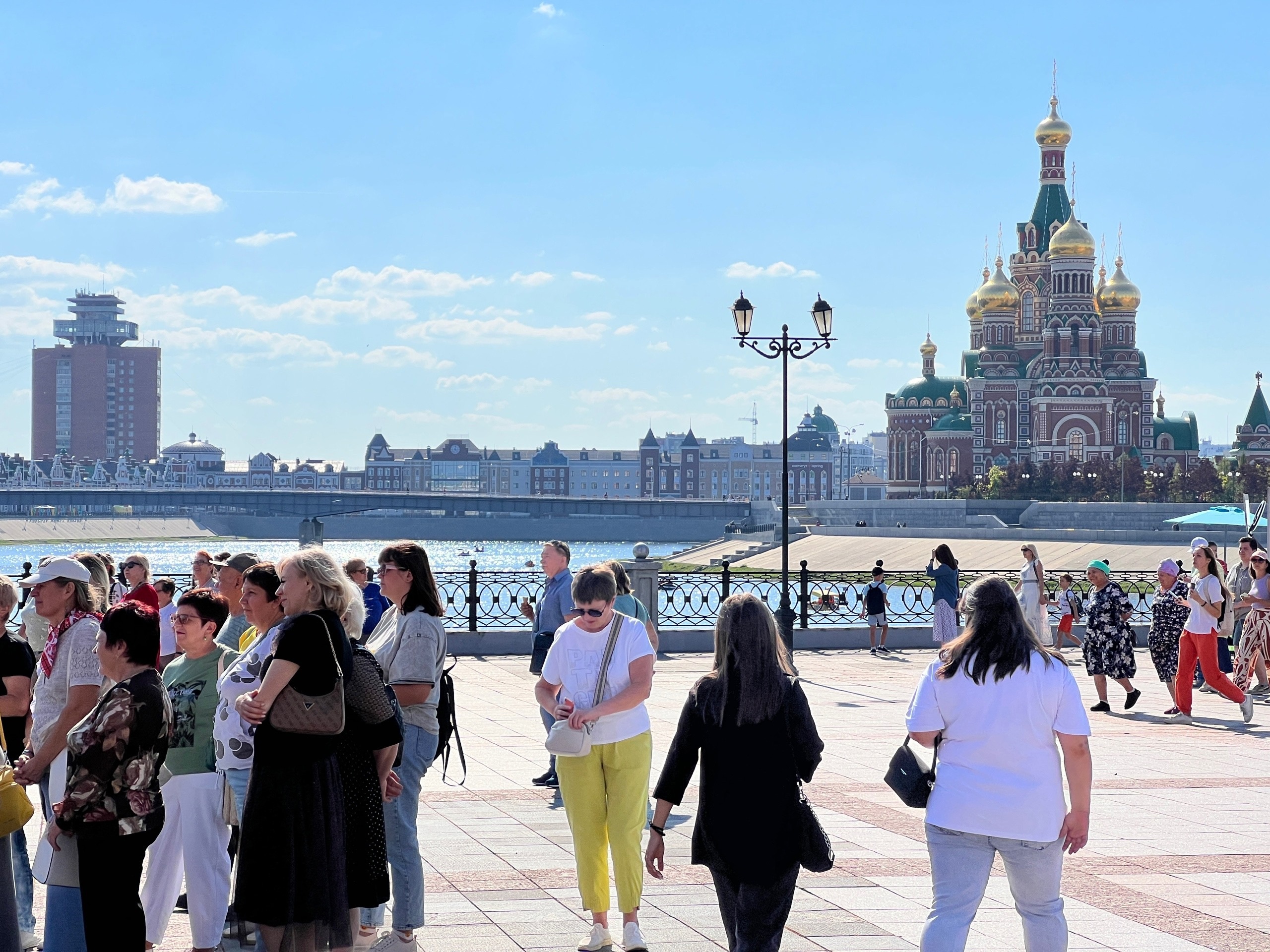 Этот любимый цвет у россиян выдает высокий интеллект человека