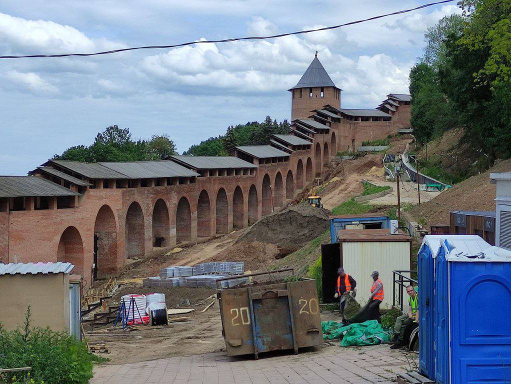 Между кремлевскими башнями в Нижнем Новгороде отремонтируют исторический сад