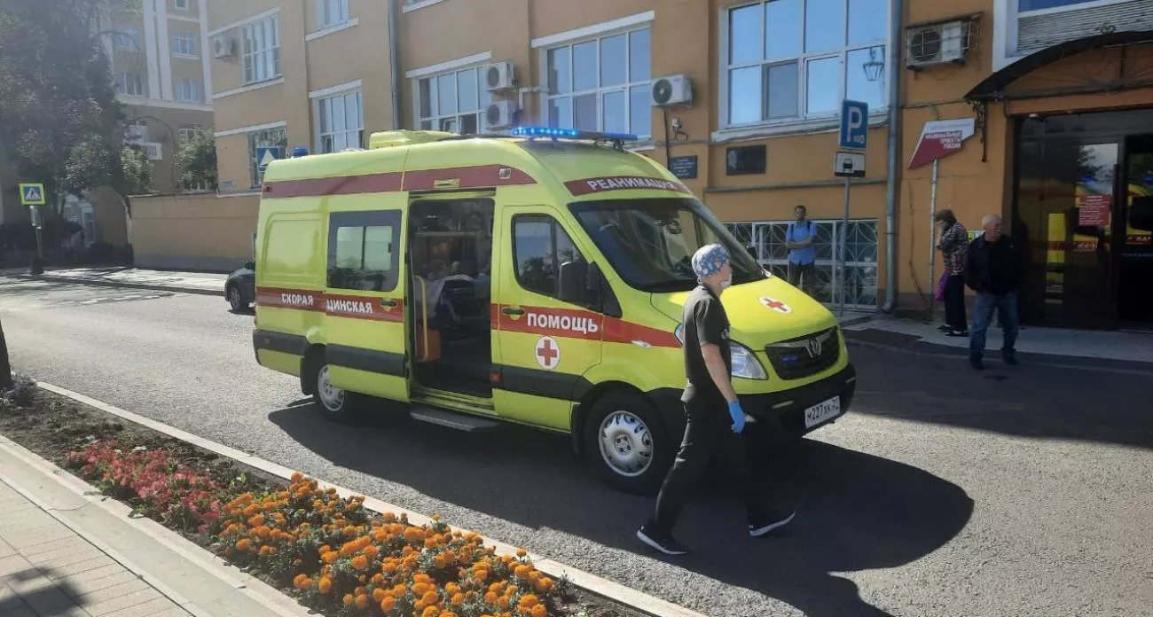 Врачи ПИМУ борются за жизнь подростков из Чувашии и расследование падения стены на ребенка: главные новости за 10 августа в Нижнем Новгороде