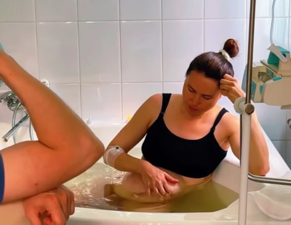 В Нижнем Новгороде провели первые роды в воде