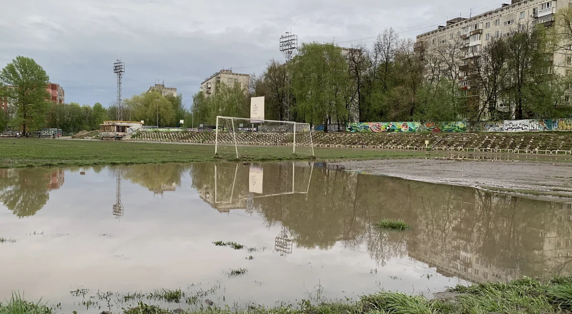 В центре Нижнего Новгорода снесут разрушенный стадион и построят новый